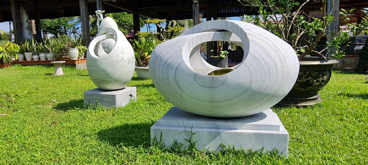 Nhiều tác phẩm độc đáo.