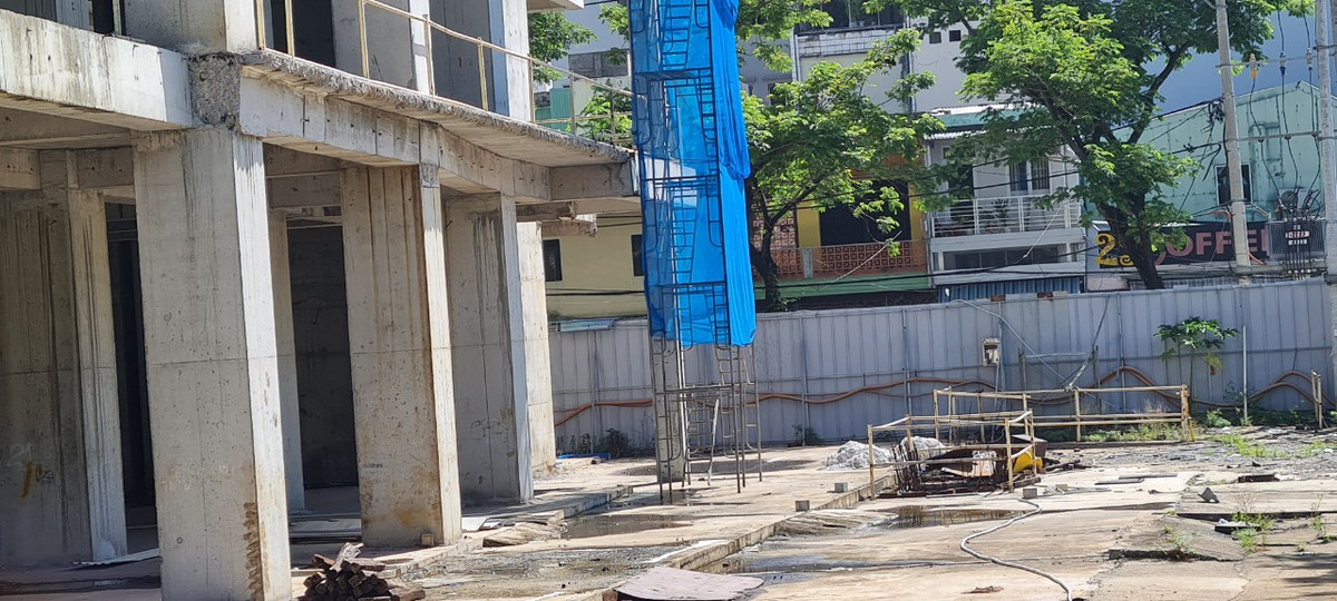 Chưa có dấu hiệu nào cho thấy công trình sẽ được tái khởi động.