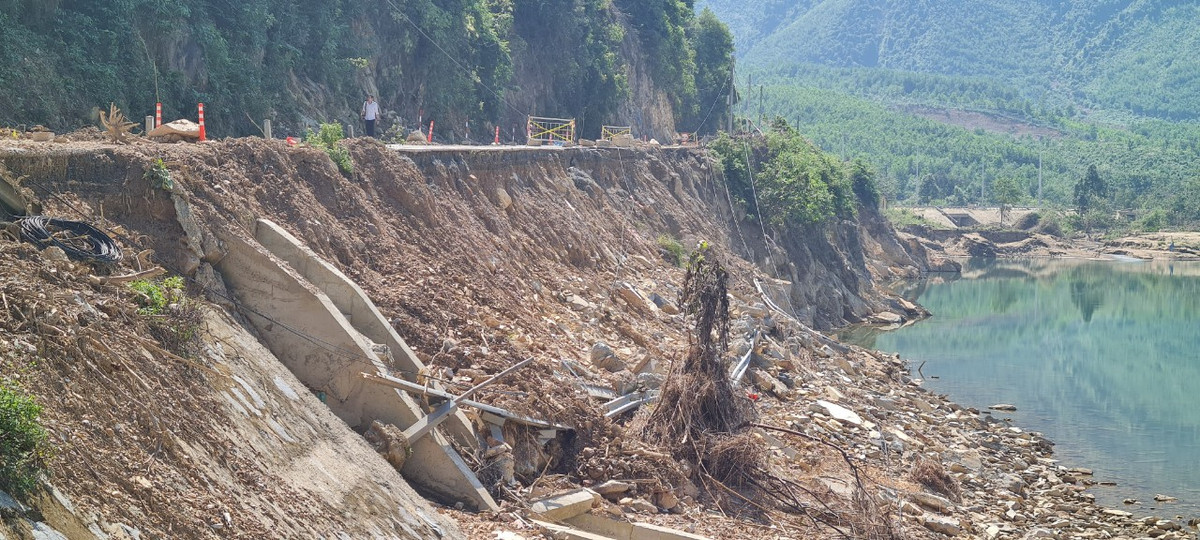 Đà Nẵng: Đường hơn 700 tỷ vừa thảm nhựa đã nứt gãy, BQL nói gì? - Hình 6 Da Nang: Duong hon 700 ty vua tham nhua da nut gay, BQL noi gi?-Hinh-6