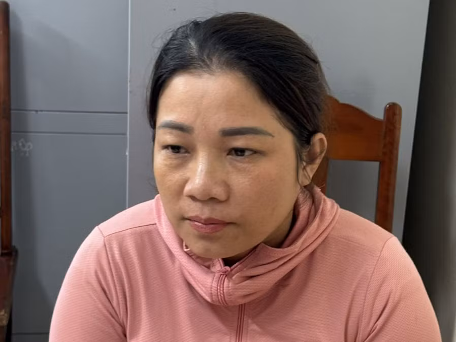 Bat “nu quai” mua ban be gai 5 ngay tuoi o Thanh Hoa