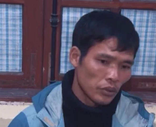 Thời điểm các trinh sát xuất hiện tại căn nhà của mẹ nuôi Thực, gã không có mặt. Khoảng 20h ngày 26/10/2017, trước cổng nhà mẹ nuôi của Thực bất ngờ xuất hiện một bóng đen vừa đi vừa ngó nghiêng. Xác định đây chính là Thực, các trinh sát đã "ém" từ trước đó lập tức lao vào khống chế, bắt giữ gã. Tại trụ sở Công an tỉnh Hà Nam, trước những chứng cứ không thể chối cãi, Thực buộc phải khai nhận hành vi sát hại chị Bùi Thị H vào đêm 23/10/2017. Gã khai, trước đấy một thời gian, qua mạng xã hội hắn đã quen với chị H. Do chung hoàn cảnh từng đổ vỡ hôn nhân nên hai người nhanh chóng có "tiếng nói chung". 