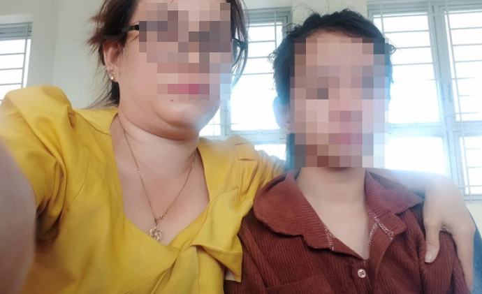  Tìm thấy nữ sinh lớp 6 "mất tích" 3 ngày sau giờ tan học: Chiều 8/4, liên quan vụ việc nữ sinh lớp 6 (12 tuổi, ngụ huyện Đức Hòa, Long An) mất tích sau giờ tan học, Công an huyện Đức Hòa, Long An đã tìm thấy nữ sinh này sau 3 ngày mất liên lạc. Nữ sinh này được tìm thấy đang ở nhà bạn tại xã Mỹ Hạnh Nam, huyện Đức Hoà. Qua tìm hiểu nguyên nhân, em cho biết buồn vì bị mẹ thường xuyên la mắng nên định vào chùa. Khi biết việc này, một bạn cùng lớp rủ em về nhà ở xã Mỹ Hạnh Nam, huyện Đức Hoà. Nữ sinh ở trên gác nhà bạn từ ngày 5/4 đến khi lực lượng Công an tìm thấy. 