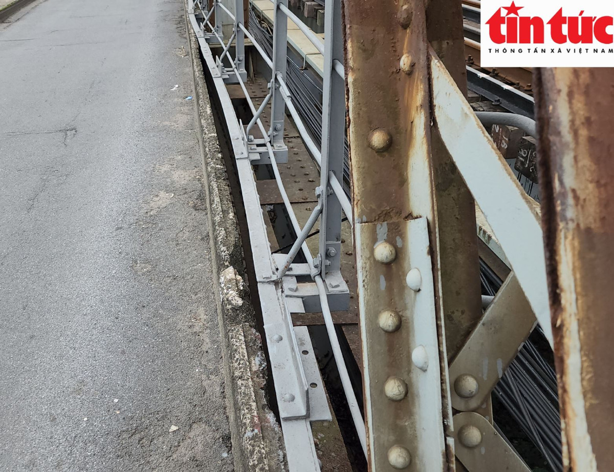 Cau Long Bien hon 120 tuoi can 'dai phau' lon de tiep tuc truong ton-Hinh-13