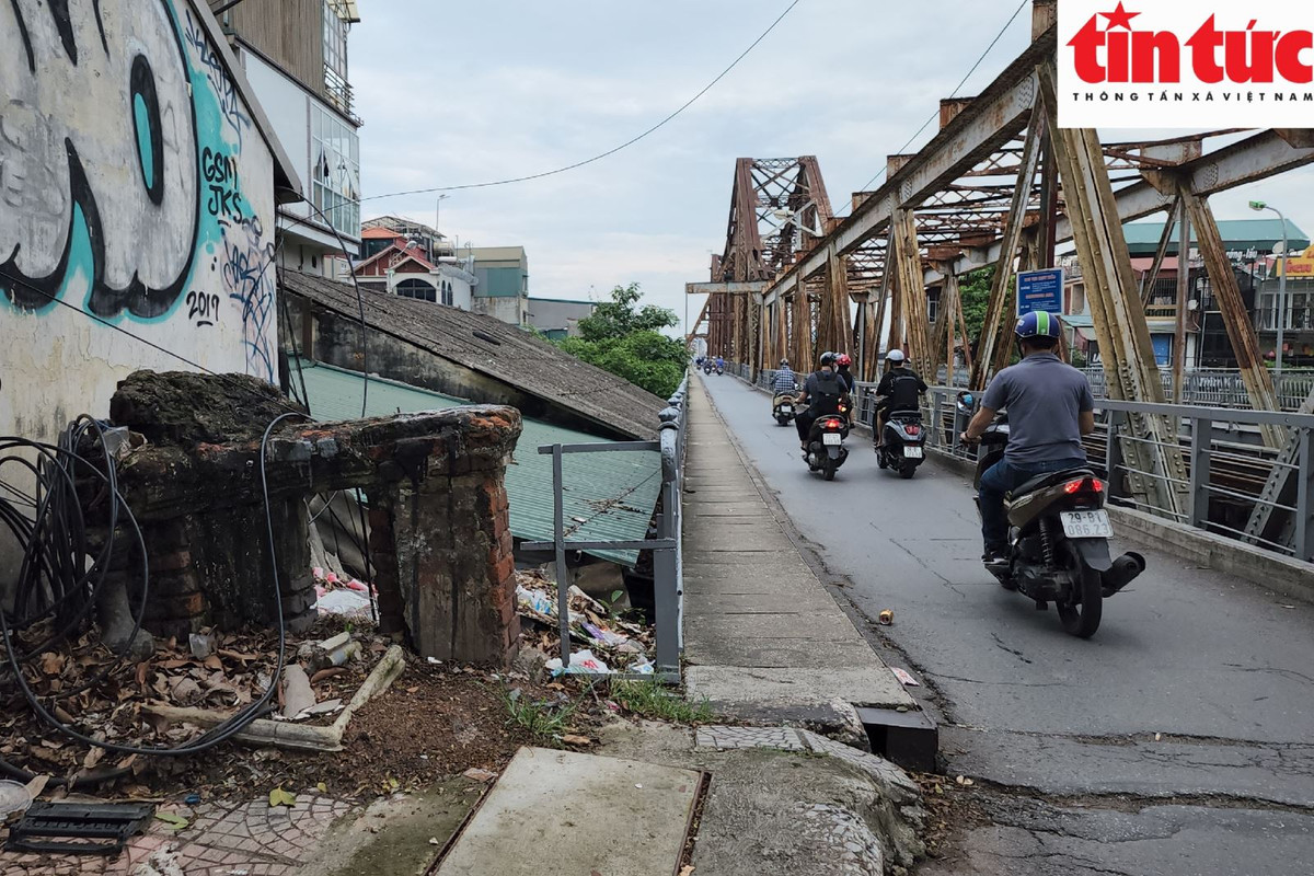 Cau Long Bien hon 120 tuoi can 'dai phau' lon de tiep tuc truong ton