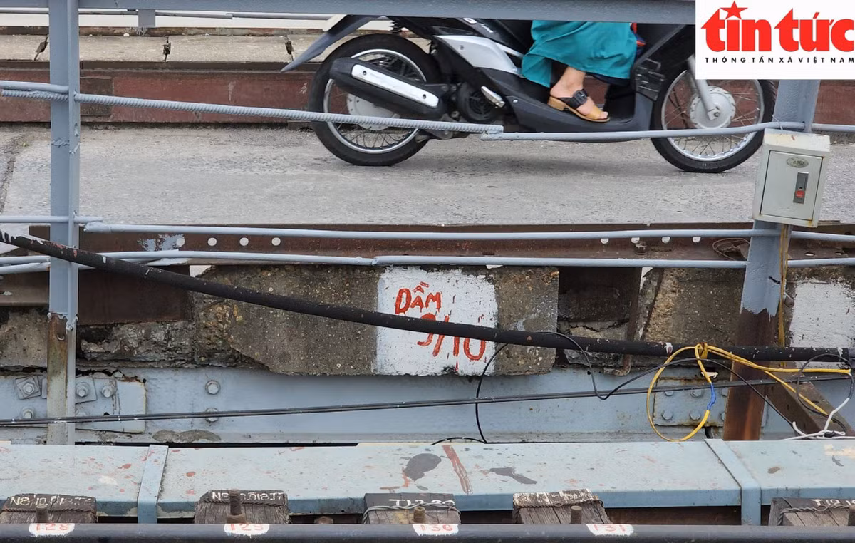 Cau Long Bien hon 120 tuoi can 'dai phau' lon de tiep tuc truong ton-Hinh-4