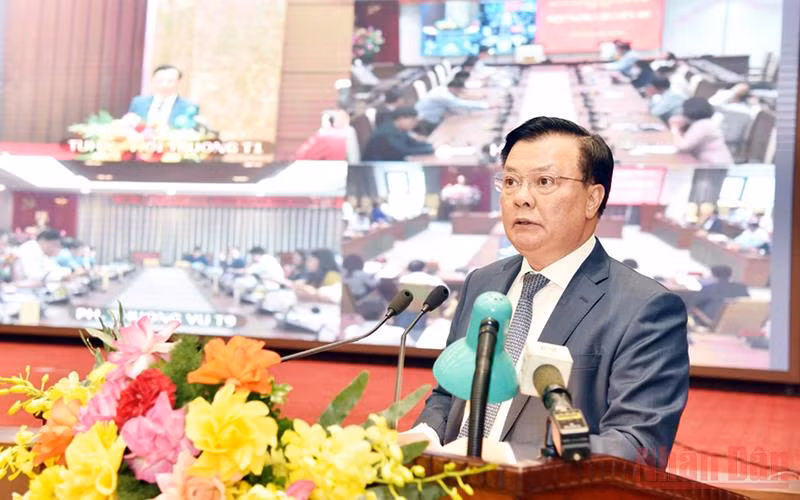  Hà Nội: Ngày 13/5, Ban Thường vụ Thành ủy Hà Nội ban hành quyết định thành lập Ban Chỉ đạo Thành ủy về phòng, chống tham nhũng, tiêu cực. Ban Chỉ đạo gồm 15 thành viên, do ông Đinh Tiến Dũng - Ủy viên Bộ Chính trị, Bí thư Thành ủy Hà Nội làm Trưởng Ban Chỉ đạo. Hà Nội là địa phương đầu tiên thành lập Ban Chỉ đạo Thành ủy về phòng, chống tham nhũng, tiêu cực.