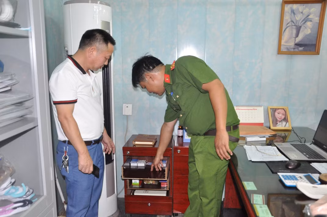 Hai Duong: Cong nhan dot nhap phong giam doc de trom cap tai san-Hinh-3