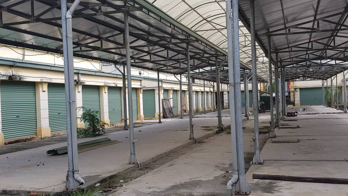 Và đang có dấu hiệu xuống cấp do lâu ngày không được sử dụng.