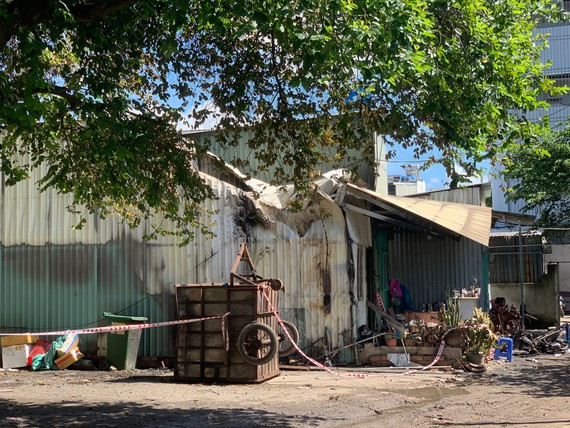 Tin nong 25/6: Hai nguoi tu vong trong vu chay nha nghi phong hoa-Hinh-2