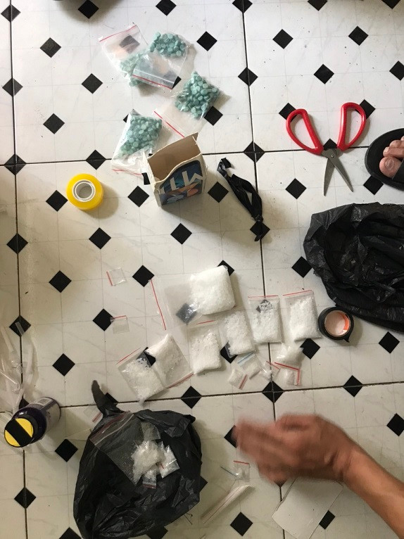 Hai Duong: Lien tiep triet pha nhieu o nhom mua ban ma tuy so luong lon-Hinh-3