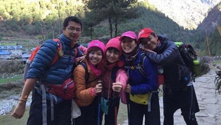 Truc thang se don 5 nguoi Viet ket tren nui o Nepal