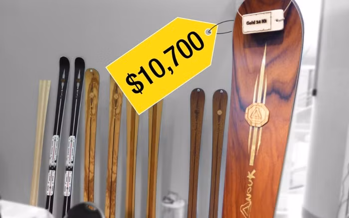 Ván trượt gỗ thủ công: Một công ty chuyên sản xuất ván trượt tuyết theo đơn đặt hàng có thể bọc da rắn hoặc gắn pha lê vào ván, còn một công ty khác lại có thể mạ vàng và nạm kim cương cho toàn bộ tấm ván. Giá có thể lên đến 10.700 USD/chiếc, thậm chí cao hơn nếu khách hàng đặt nhiều hạng mục hơn.