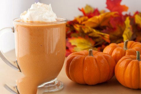 Ngủ ngon: Hạt bí đỏ rất giàu tryptophan, một a xít amin đóng vai trò trong việc thúc đẩy cơn buồn ngủ.