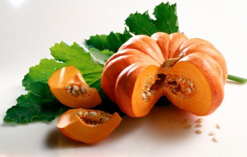 Phòng ngừa tiểu đường: Với bệnh nhân tiểu đường, bí đỏ thực sự là thực phẩm tốt. Bí đỏ giúp hạ đường huyết trong máu nên giúp ngăn ngừa được bệnh tiểu đường.