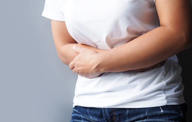 Cố gắng ăn ít thức ăn chiên, hun khói, nhiều chất béo và giàu protein, duy trì lối sống lành mạnh, tăng lượng vận động phù hợp, duy trì nhịp sống đều đặn, bỏ thuốc lá và rượu bia, kiểm soát cân nặng.