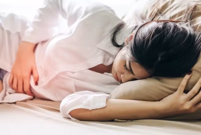 1. Người bị viêm gan B: Nghiên cứu chỉ ra, đa số bệnh nhân ung thư gan đã bị nhiễm virus viêm gan B hoặc viêm gan C. Vì vậy, những người đã bị bệnh viêm gan, đặc biệt là viêm gan B và C cần đặc biệt chú ý đến tình trạng của cơ thể.