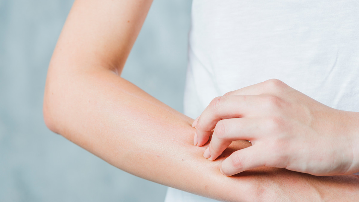 Cô Trương, 37 tuổi, người Côn Minh, Vân Nam, Trung Quốc trước đây bị viêm gan B nên luôn đặc biệt chú ý đến chức năng gan của mình, không uống rượu, không hút thuốc vì sợ những tác nhân này sẽ khiến viêm gan B chuyển thành xơ gan hoặc ung thư gan.