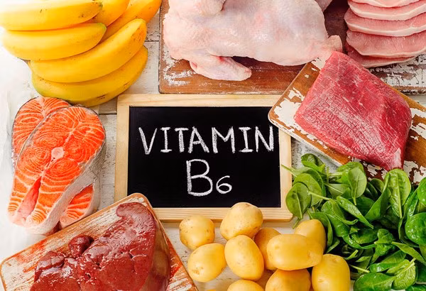 3. Vitamin B6: Khi cơ thể thiếu Vitamin B6 sẽ dễ làm cho cơ thể mệt mỏi, thiếu năng lượng, đặc biệt khi ngủ sẽ bị giảm chất lượng giấc ngủ và hay ngủ mơ. Trên lâm sàng có thể dùng Vitamin B6 để điều trị các chứng rối loạn tâm thần.