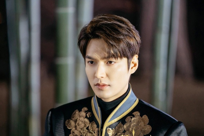 Câu hỏi 1: Mũi càng to có nghĩa là "bảo bối" cũng to, khả năng sinh lý của đàn ông sẽ càng mạnh? Điều này có đúng hay không?