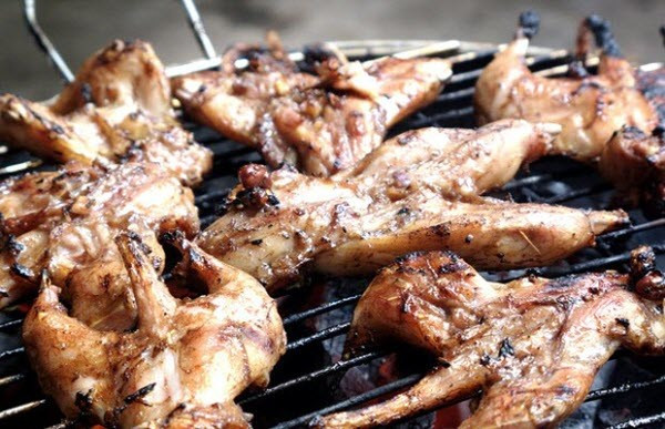 Nhắc đến những đặc sản Hà Giang, nhiều người sẽ nghĩ ngay đến thắng cố, thịt trâu gác bếp, rượu ngô, lợn cắp nách... thế nhưng thực tế, nơi đây còn có món đặc sản vô cùng đặc biệt, đó là thịt chuột La Chí.