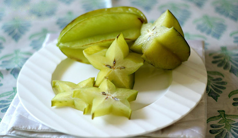 Nhìn chung, tất cả những người có vấn đề về thận dù thích đến mấy cũng nên tránh ăn khế, dù là ăn tươi, ép nước hay nấu cùng các thực phẩm khác. Các chuyên gia sức khỏe cũng chỉ đích danh 3 đối tượng nên tránh xa loại quả này.