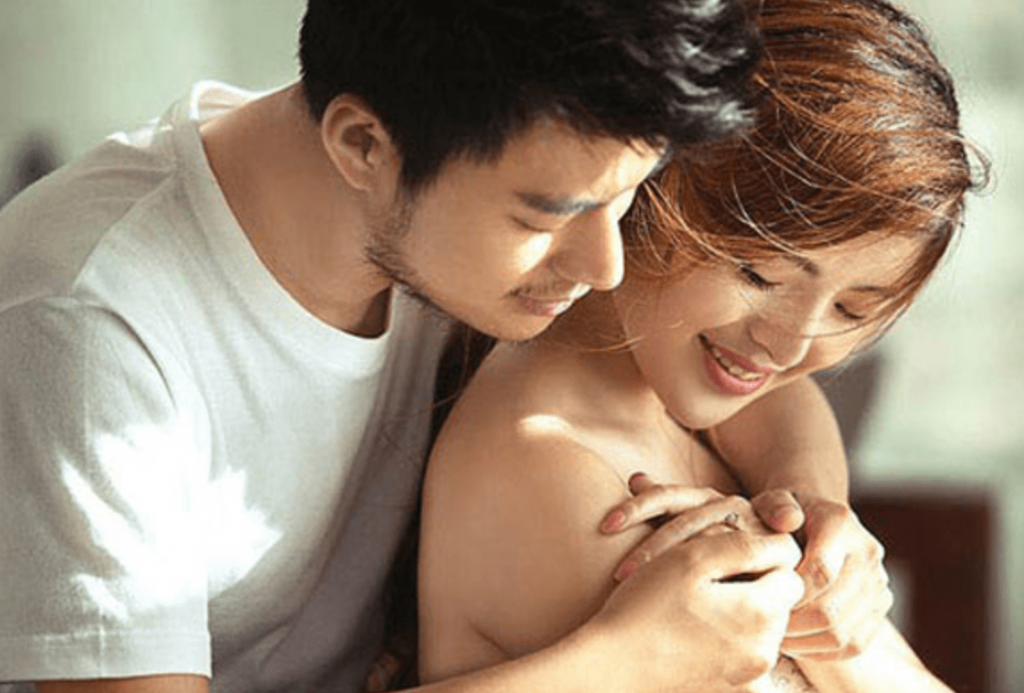 Một nghiên cứu của Đại học bang Ohio, Mỹ mới đây đã cho thấy những người đàn ông trẻ tuổi nghĩ về các chủ đề liên quan đến chuyện ân ái 19 lần một ngày. Tưởng tượng thì đẹp, nhưng đàn ông thường bối rối không biết làm thế nào để có một đời sống chăn gối lý tưởng.