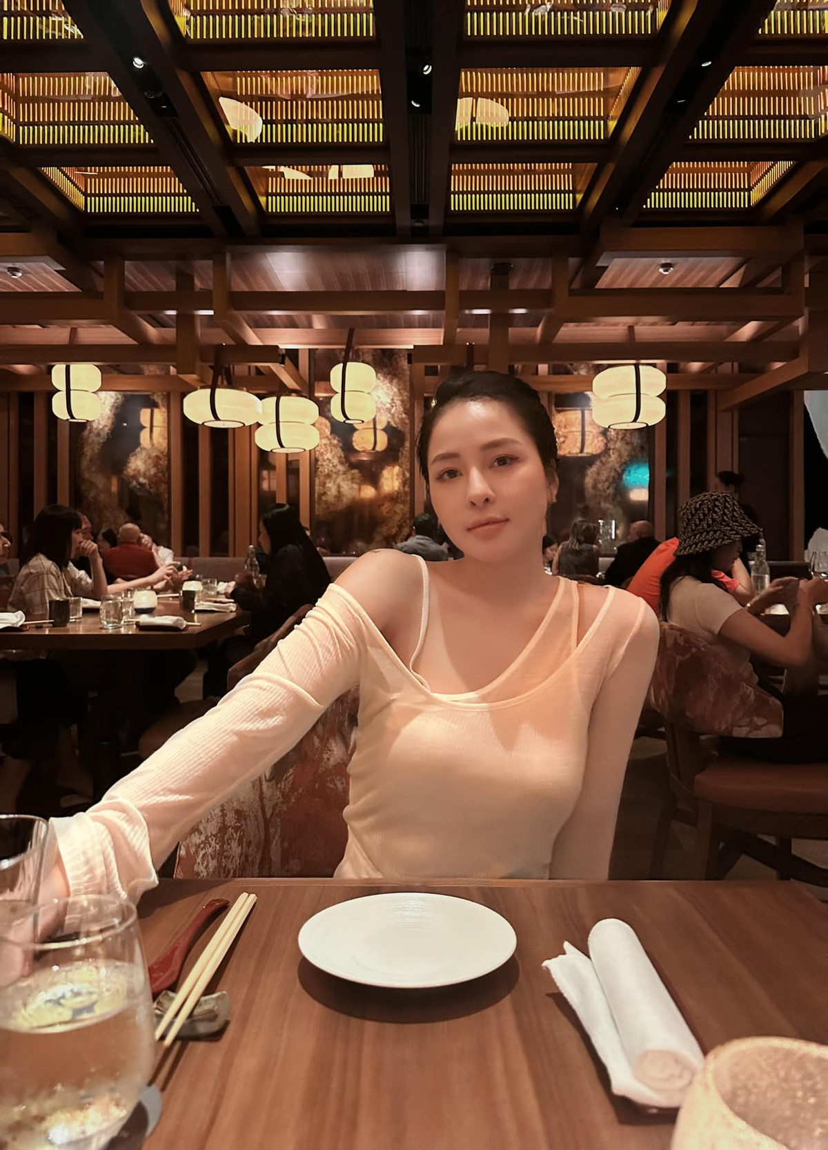 Chỉ cần đăng tải một hình ảnh cá nhân, hay một triết lý cuộc sống,...hot girl Trâm Anh đã nhận về vô số lời chỉ trích, đặc biệt là thời điểm mới xảy ra scandal năm xưa.