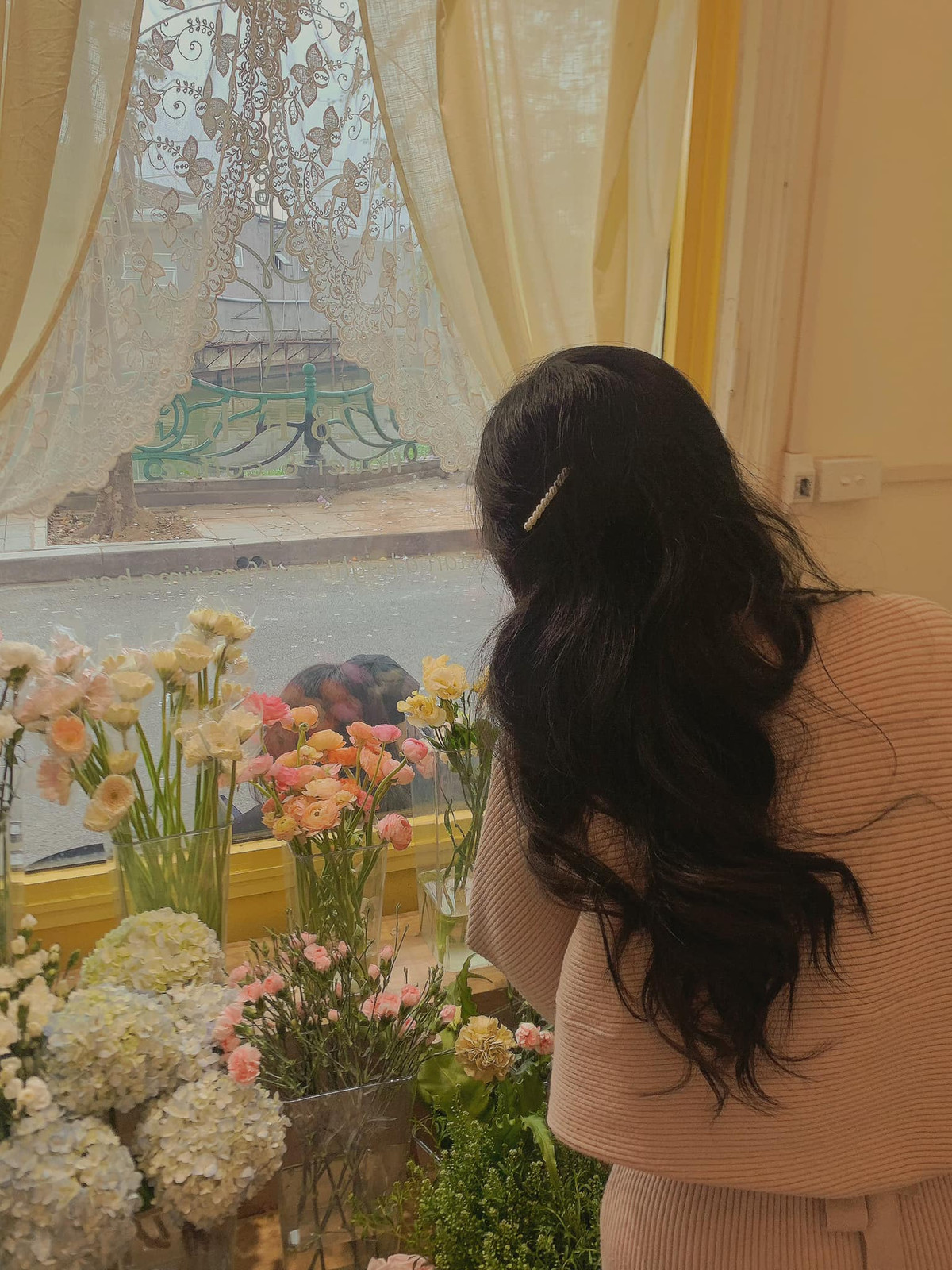 Vào ngày 8/3 đây là địa điểm lý tưởng để hội chị em hẹn hò, chụp ảnh sống ảo. Địa chỉ: 20 Yên Hoa- Yên Phụ- Tây Hồ. Ảnh: Lê Ánh