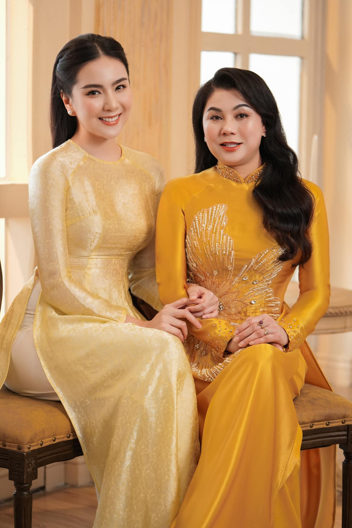 Mai Ngọc chia sẻ, bộ hình đánh dấu khoảnh khắc đặc biệt của 2 mẹ con.