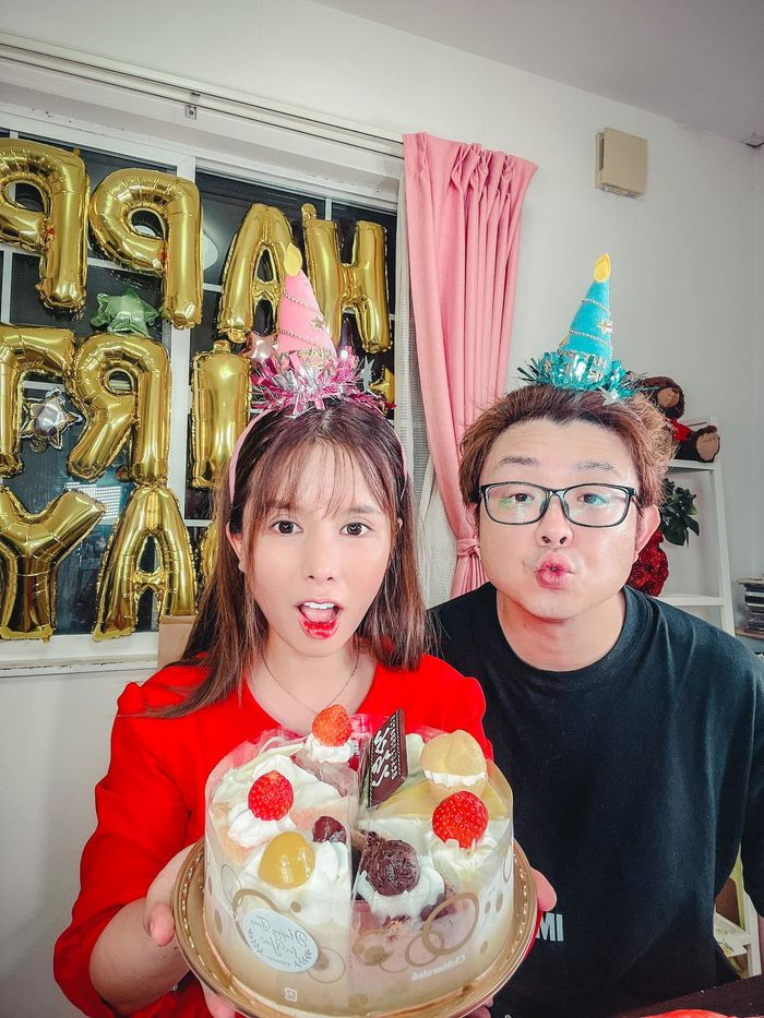 Sau khi biết được ý định của vợ, chồng người Nhật của cô đã chấp nhận nghỉ việc với mức lương 200 triệu đồng/tháng để theo cô về Việt Nam "tìm con".