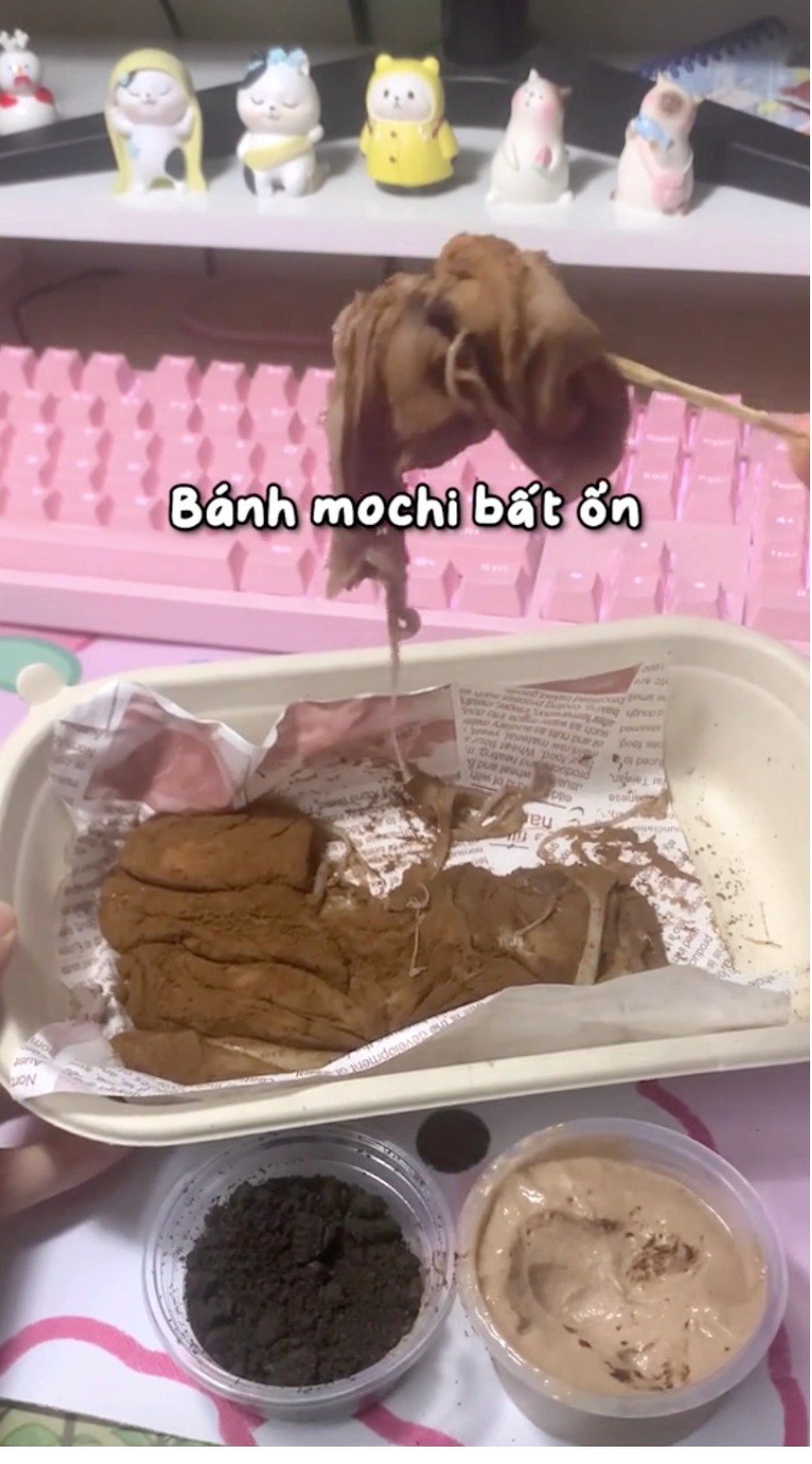 Khi ăn thử, không ít bạn cho rằng món này ăn hơi ngấy, chỉ khoảng 1 - 2 chiếc là không muốn ăn tiếp rồi.