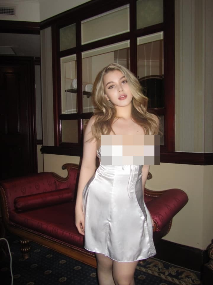 Mang trong mình dòng máu lai nên từ những ngày còn ngồi trên hàng ghế THCS, hot girl 10X đã sở hữu ngoại hình nổi bật với thân hình “bốc lửa”.