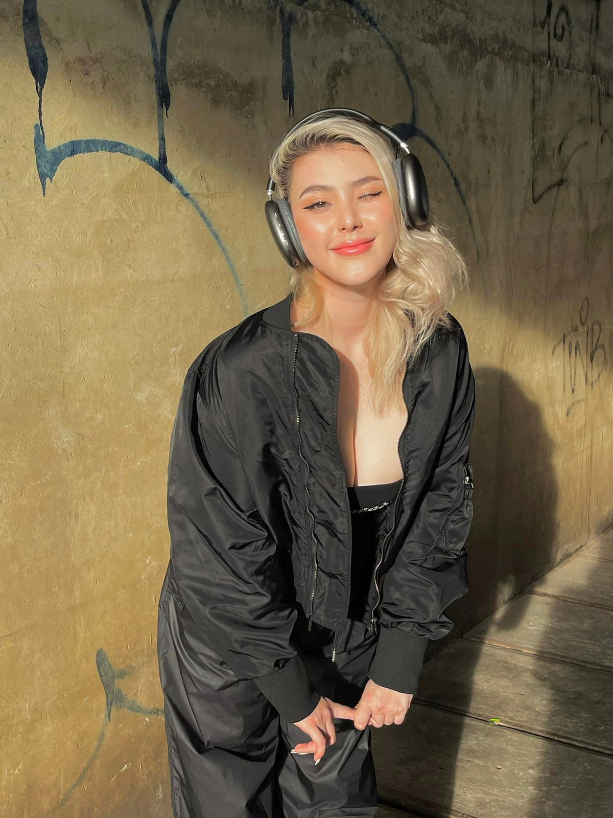 Sunna còn được biết đến với câu chuyện sinh con sớm và trở thành mẹ đơn thân ở tuổi 21.