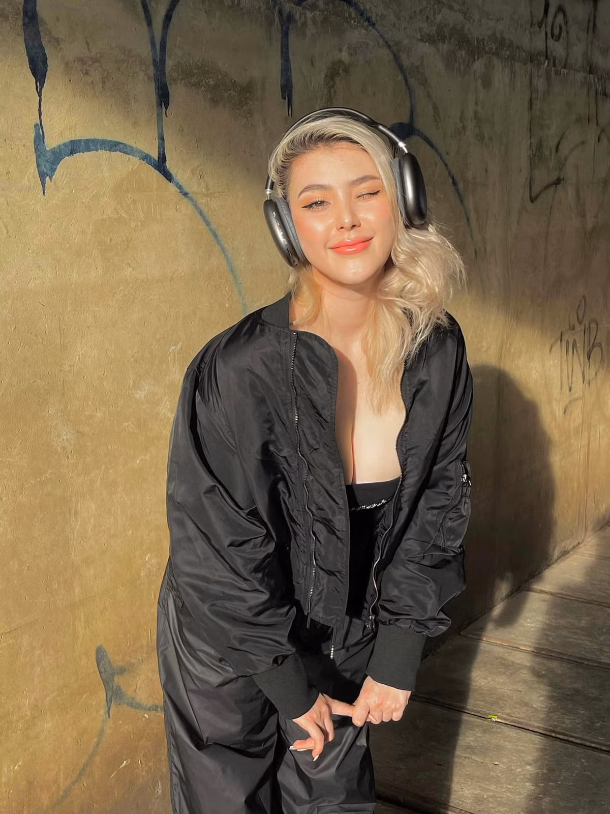 Sunna còn được biết đến với câu chuyện sinh con sớm và trở thành mẹ đơn thân ở tuổi 21.