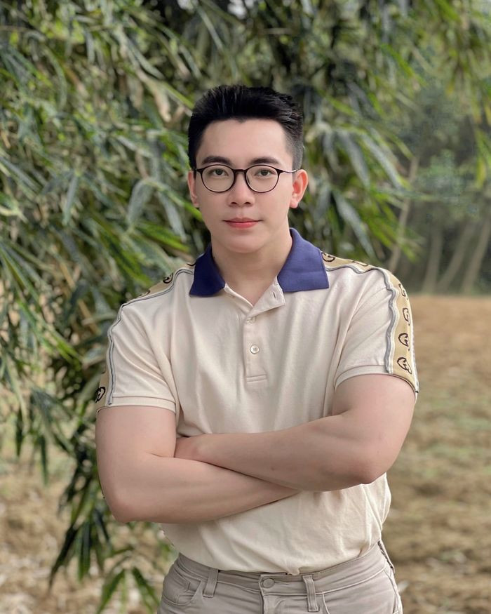 Với đồ án tốt nghiệp ngành thời trang được chuẩn bị tỉ mỉ và kỳ công, không khó hiểu khi Huy được thầy cô chấm thi đánh giá cao, cho mức điểm gần như tuyệt đối là 9.3/10.