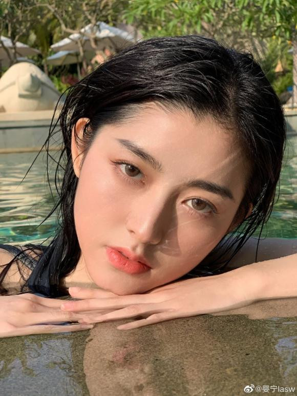 Dưới phần comment, không ít người dành lời khen ngợi cho cô.