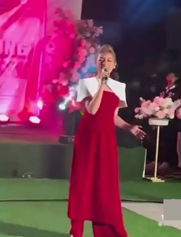 Cụ thể trên MXH xuất hiện hình ảnh TikToker Trần Thanh Tâm đã đi hát tại 1 sự kiện.