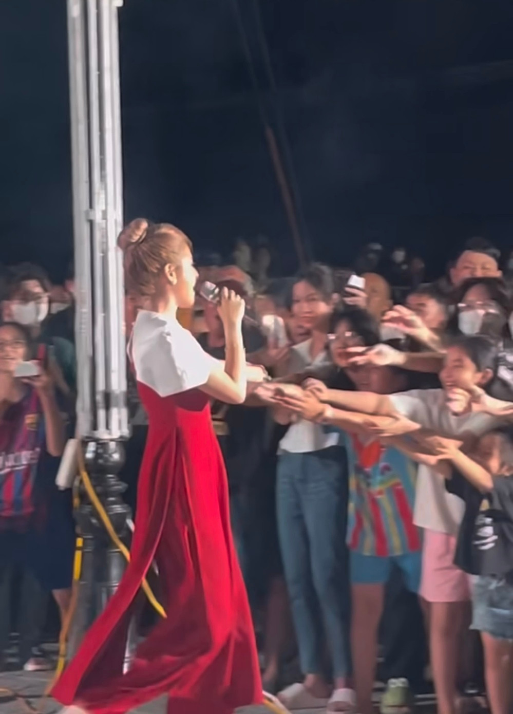 Được biết sự kiện này là chuyến công tác tại tỉnh của cô sau khi thi Miss Fabulous International 2022.