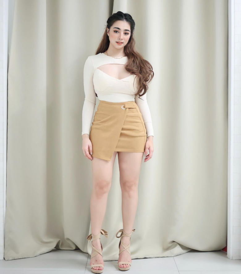 Mỗi hình ảnh trên trang cá nhân của cô đều nhận về lượng tương tác lớn.