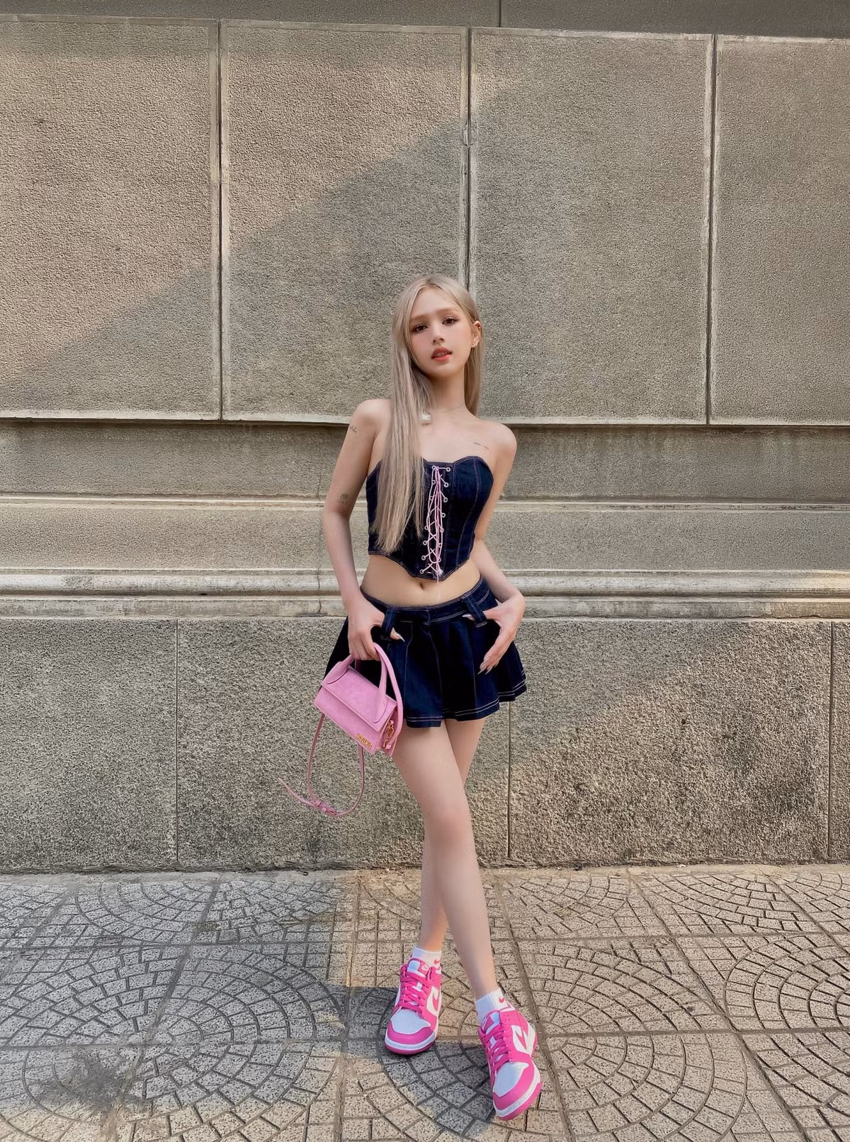 Kể từ khi kết hôn cùng “streamer giàu nhất Việt Nam” đến nay, Xoài Non chính thức trở thành dâu nhà hào môn, sở hữu cuộc sống hạnh phúc, viên mãn.