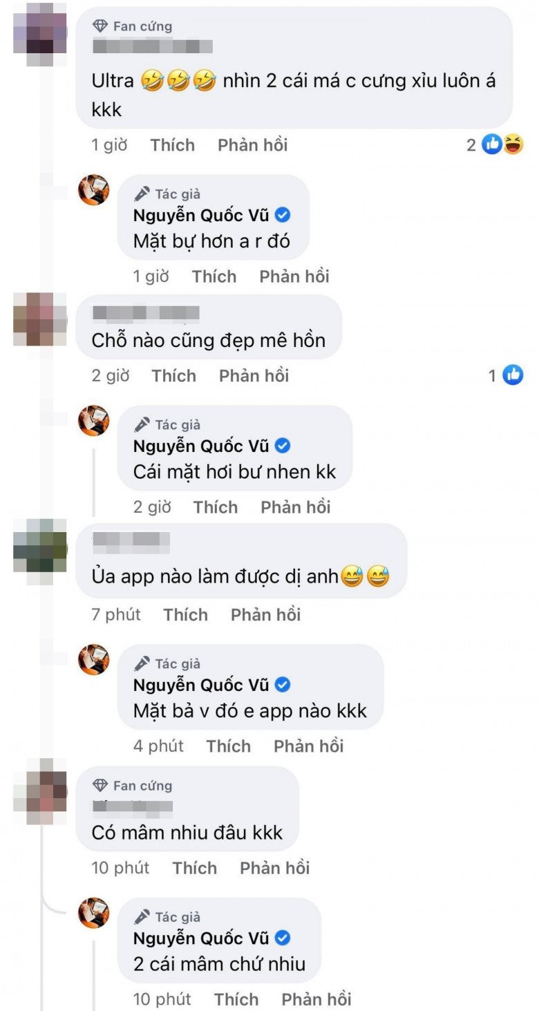 Vẫn chiếc cằm nhọn uy tín nhưng cặp má của cô lại dày và siêu phúng phính tới mức chẳng còn thấy đôi tai của nữ đại gia.