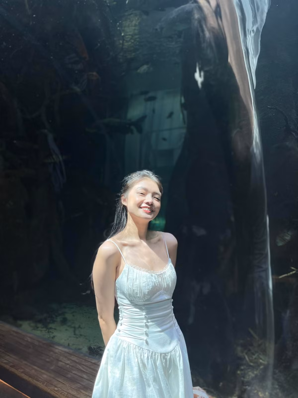 Được biết, Dương Thu Thảo từng theo học tại Học viện Hàng không Việt Nam và hiện đang sống tại Sài Gòn.