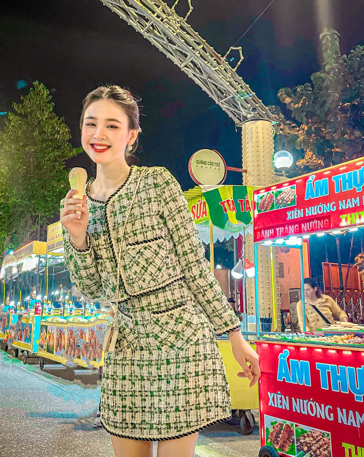 Thảo Vi cũng là một bí thư chi đoàn năng nổ tham gia vào các hoạt động tập thể. Ảnh: Tổng hợp