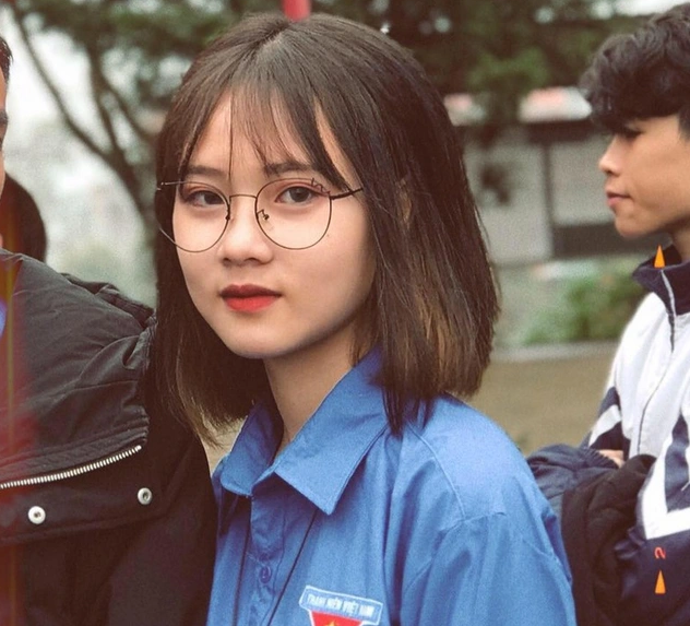 Danh tính cô gái này là Ngô Quỳnh Lương (sinh năm 2001), hiện đang sinh sống và làm việc tại Sài Gòn.