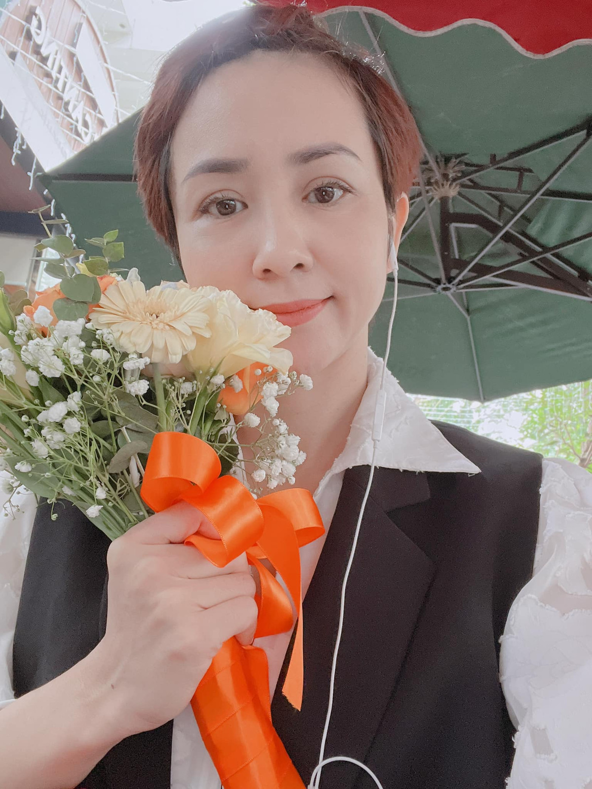 Năm 23 tuổi, chị kết hôn cùng ca sĩ Anh Tú sau 3 năm yêu nhau, tưởng chừng đã có cuộc sống hôn nhân viên mãn nhưng chỉ sau 4 năm chung sống, hai người ly hôn khi không thể tìm được tiếng nói chung.