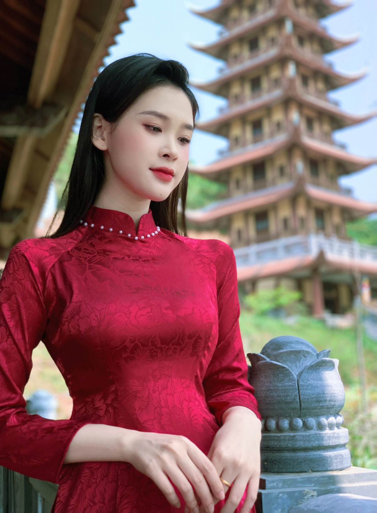 Không chỉ sở hữu nhan sắc xinh xắn, Thảo Vi còn khiến người ta ngưỡng mộ bởi bảng thành tích học tập tốt.