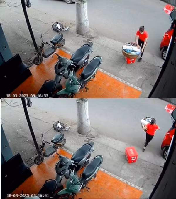 Sau khi bán hết xôi người phụ nữ liền đánh chiếc xe ô tô xuống từ từ dọn thúng xôi vào trong cốp xe ra về, hình ảnh khiến nhiều người ngỡ ngàng cho rằng chị dù bán hàng rong này chắc chắn “đi làm vì đam mê”.