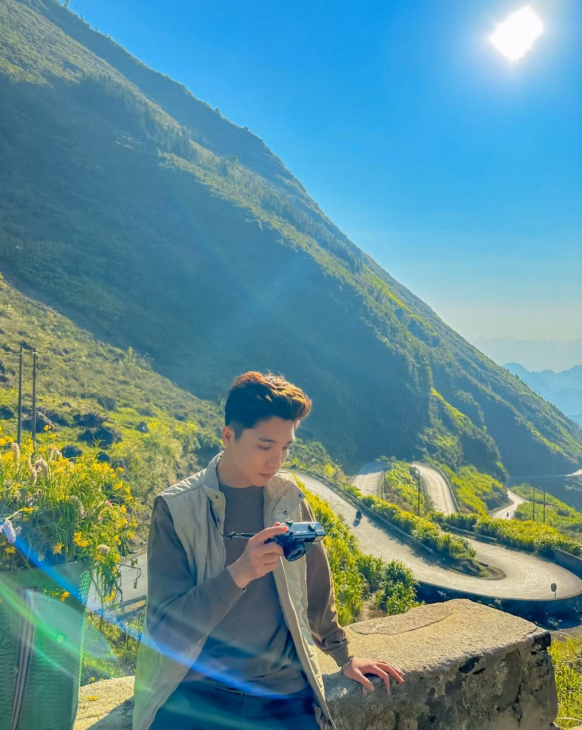 Đến Hà Giang không thể không check in tại dốc Thẩm Mã, đây là một con đường đèo nằm ngay trên quốc lộ 4C. Con đường nối giữa thành phố Hà Giang và huyện Mèo Vạc. Ảnh: Chu Đức Giang