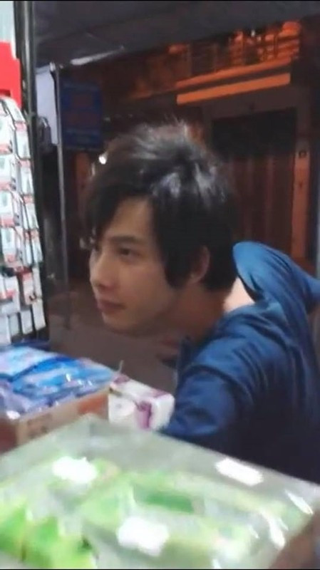 Cách đây 7 năm, đoạn clip của một thánh "mượn rượu tỏ tình" tán em Hương đã dậy sóng cộng đồng mạng.