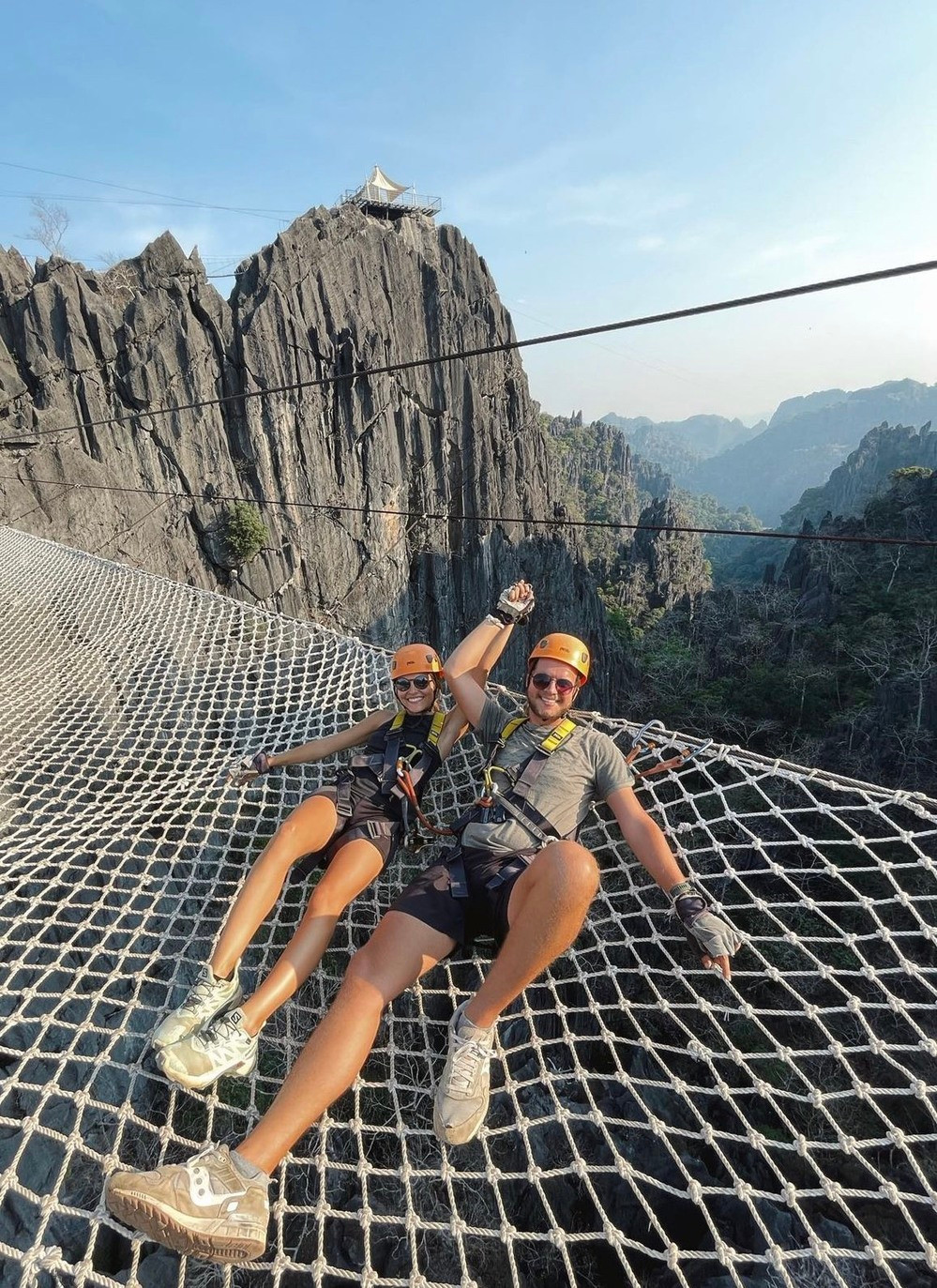 Trong suốt khoảng thời gian yêu nhau, cô nàng Margot liên tục cập nhật những hình ảnh hẹn hò của cả hai trong những lần đi du lịch và chinh phục nhiều địa điểm mới.